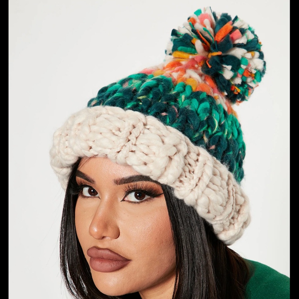 Zara knit chunky winter Pom Pom beanie hat